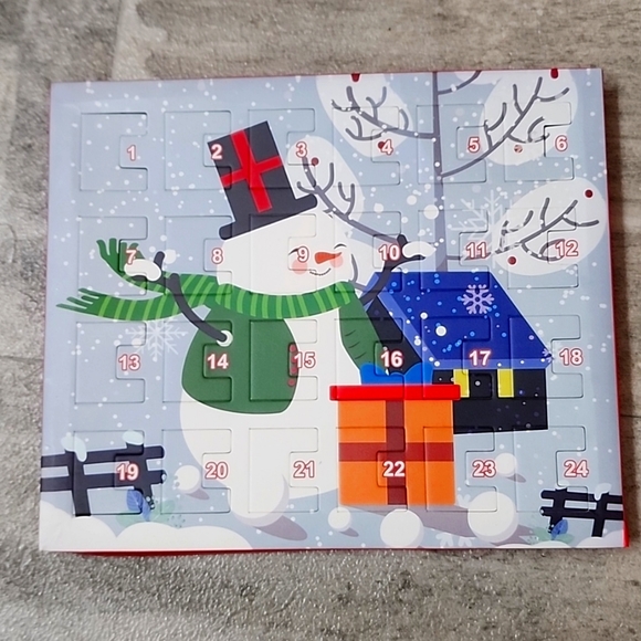 Jewelry advent calendar 22 charms, necklace & bracelet! - Picture 2 of 3